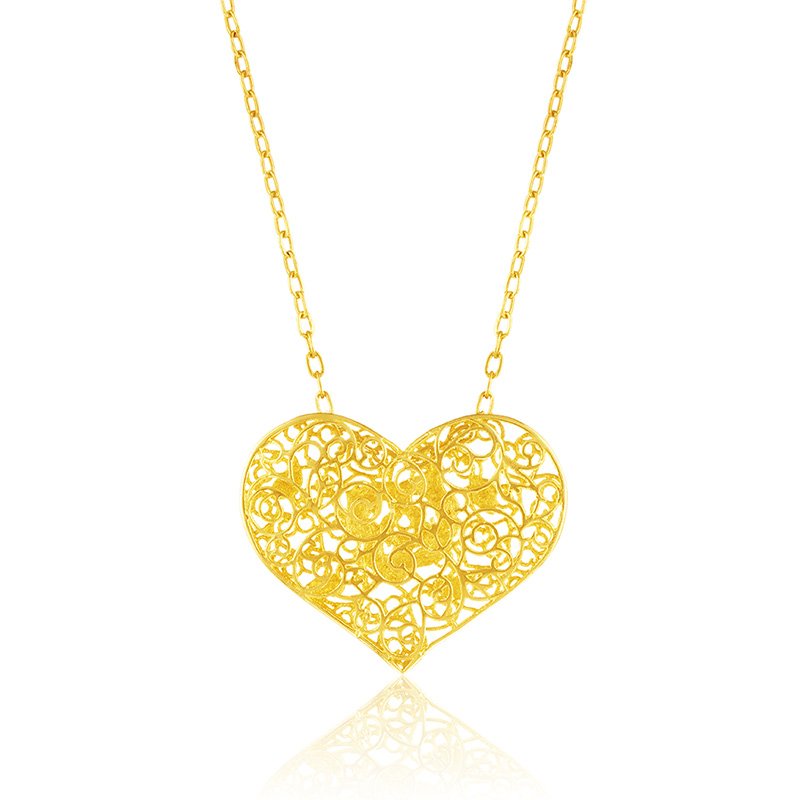 Yellow gold mesh heart fashion necklace