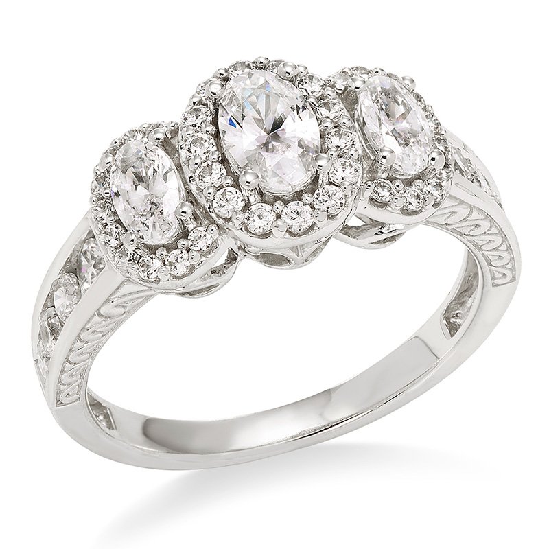 White gold, 3-stone oval diamond halo ring