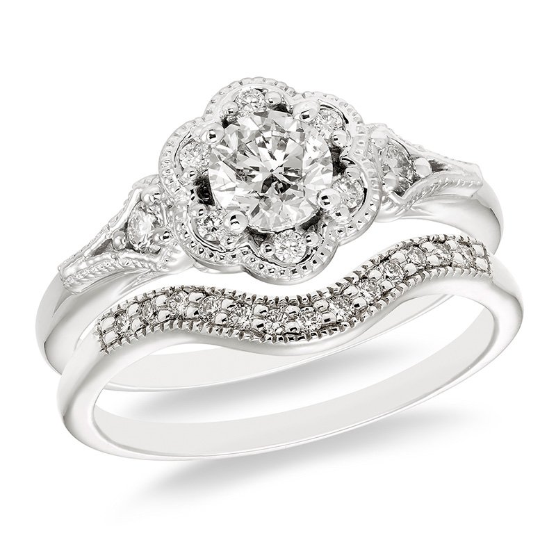 Eva white gold vintage-inspired diamond bridal set