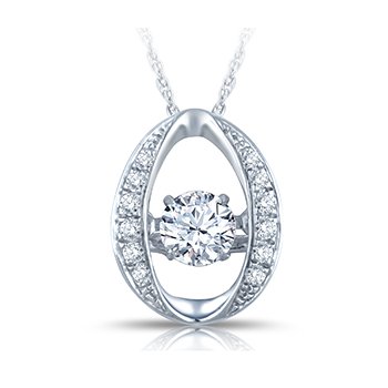 White gold, oval-shape pendant with round twinkling diamond