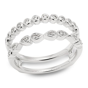 White gold, vintage-inspired diamond ring insert