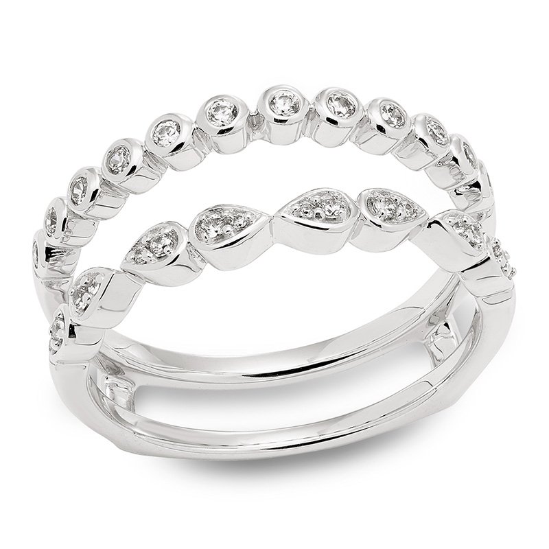 White gold, vintage-inspired diamond ring insert