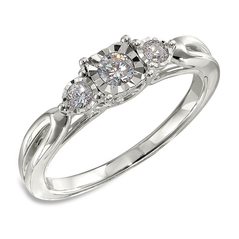 White gold, 3-stone diamond engagement ring