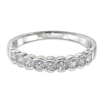 White gold and round diamond stackable band