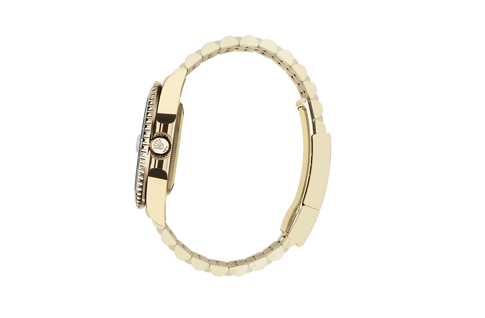 GMT-Master II 126718GRNR Wrist Image - Haltom's Jewelers